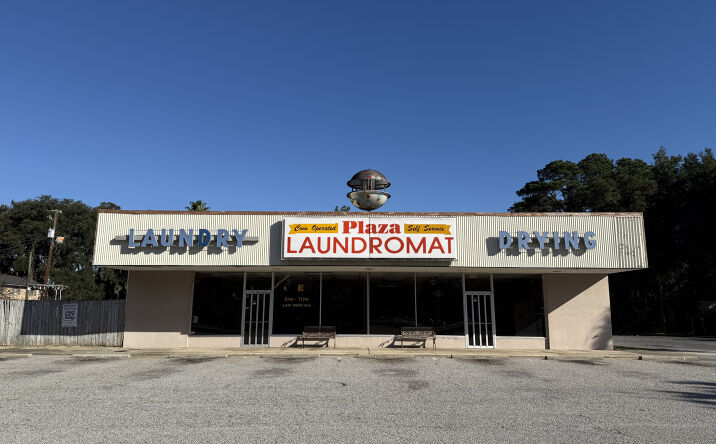 Pictures of Retail property located at 2040 Maybank Hwy, Charleston, SC 29412 for lease - image #1