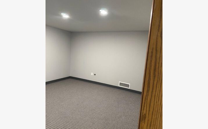Pictures of Office property located at 10 Stover Dr, Carlisle, PA 17015 for lease - image #1