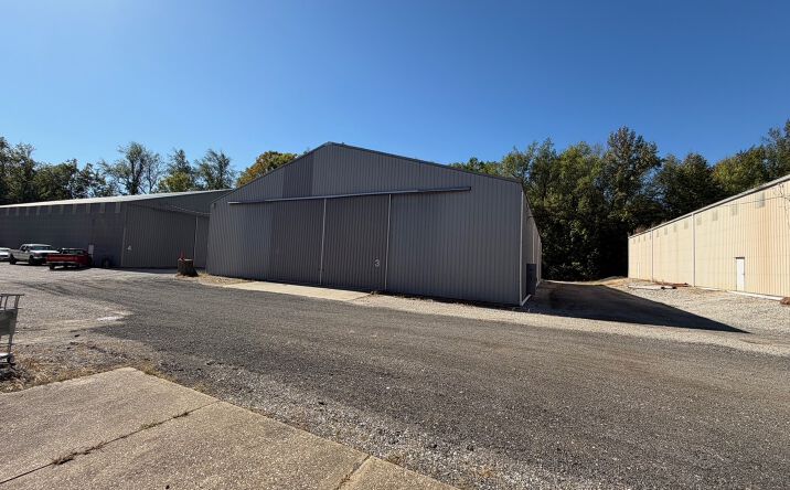 Pictures of Industrial property located at 5812 Stringtown Rd, Evansville, IN 47711 for lease - image #1