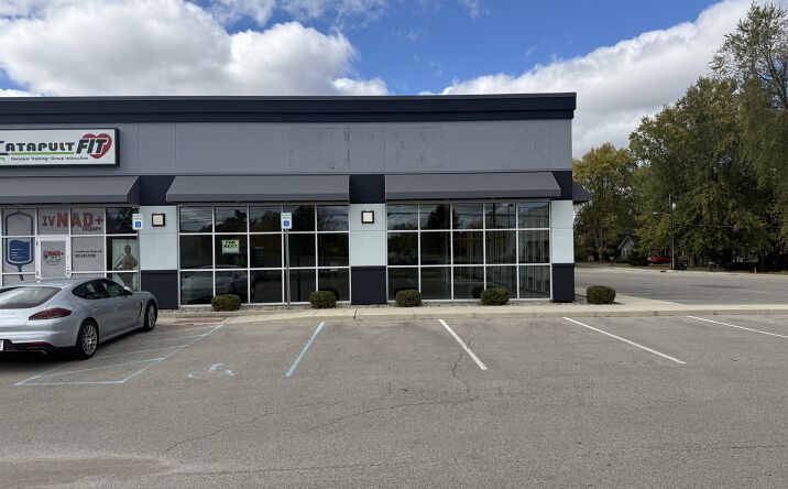 Pictures of Retail property located at 3711 S Scatterfield Rd, Anderson, IN 46013 for lease - image #1