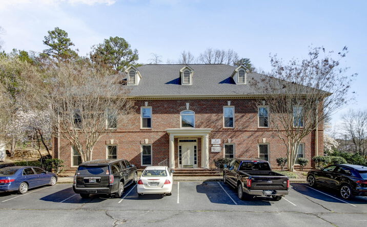 Pictures of Office property located at 109 Laurens Rd, Greenville, SC 29607 for lease - image #1