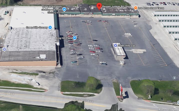 Pictures of Retail property located at 6942 King Hill Ave, St Joseph, MO 64504 for lease - image #1