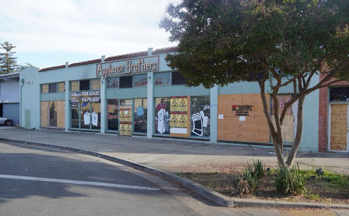 Pictures of Retail property located at 700 Darina Ave, Sacramento, CA 95815 for lease - image #1