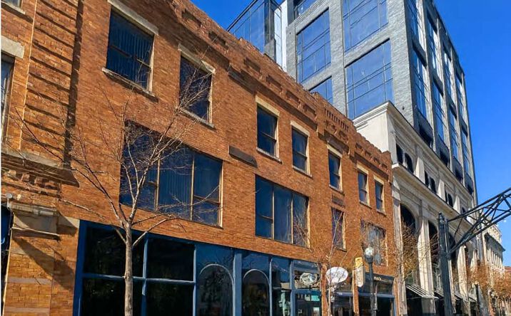 Pictures of Retail, Office, Restaurant property located at 691 N High St, Columbus, OH 43215 for lease - image #1