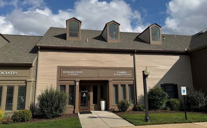 Pictures of Office property located at 600E Eden Rd, Lancaster, PA 17601 for lease - image #1