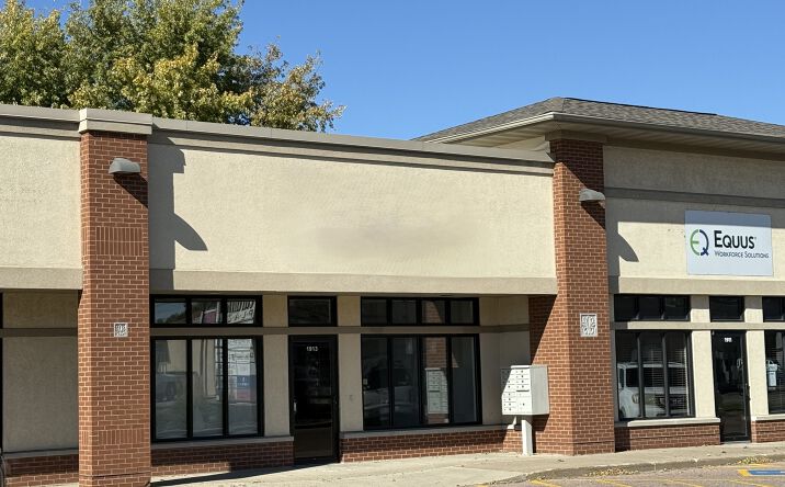 Pictures of Retail, Office property located at 1901 Dakota Ave, South Sioux City, NE 68776 for lease - image #1