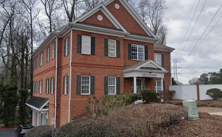 Pictures of Office property located at 4994 Lower Roswell Rd, Marietta, GA 30068 for lease - image #1