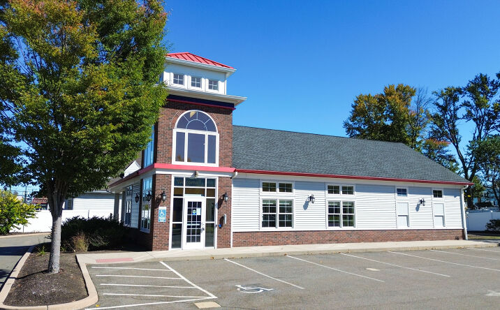 Pictures of Retail, Restaurant property located at 774 Farmington Ave, Bristol, CT 06010 for lease - image #1