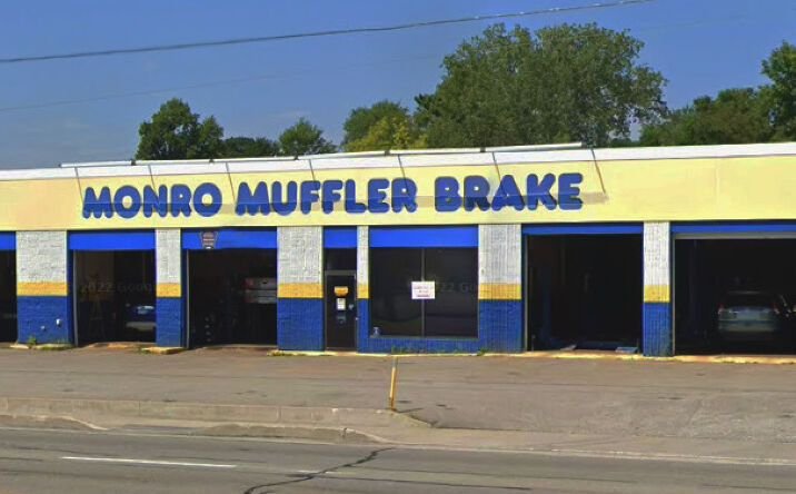 Pictures of Retail property located at 145 W Wesmark Blvd, Sumter, SC 29150 for lease - image #1