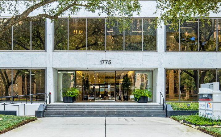 Pictures of Office property located at 1775 Saint James Place, Houston, TX 77056 for lease - image #1