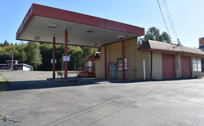Pictures of Retail property located at 23771 WA-3, Belfair, WA 98528 for lease - image #1
