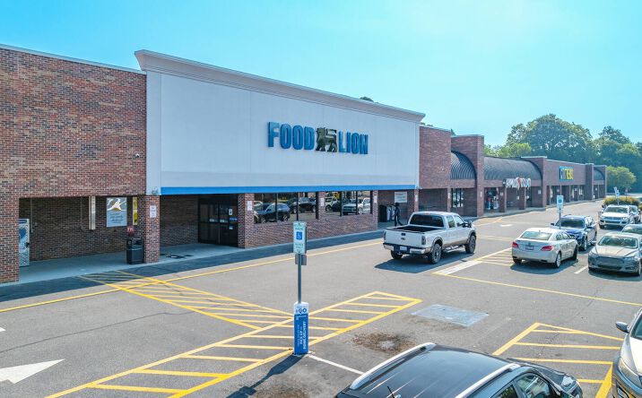 Pictures of Retail property located at 2092-2138 Statesville Blvd, Salisbury, NC 28147 for lease - image #1