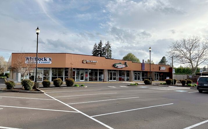 Pictures of Retail, Restaurant property located at 1555 12th St SE, Salem, OR 97302 for lease - image #1
