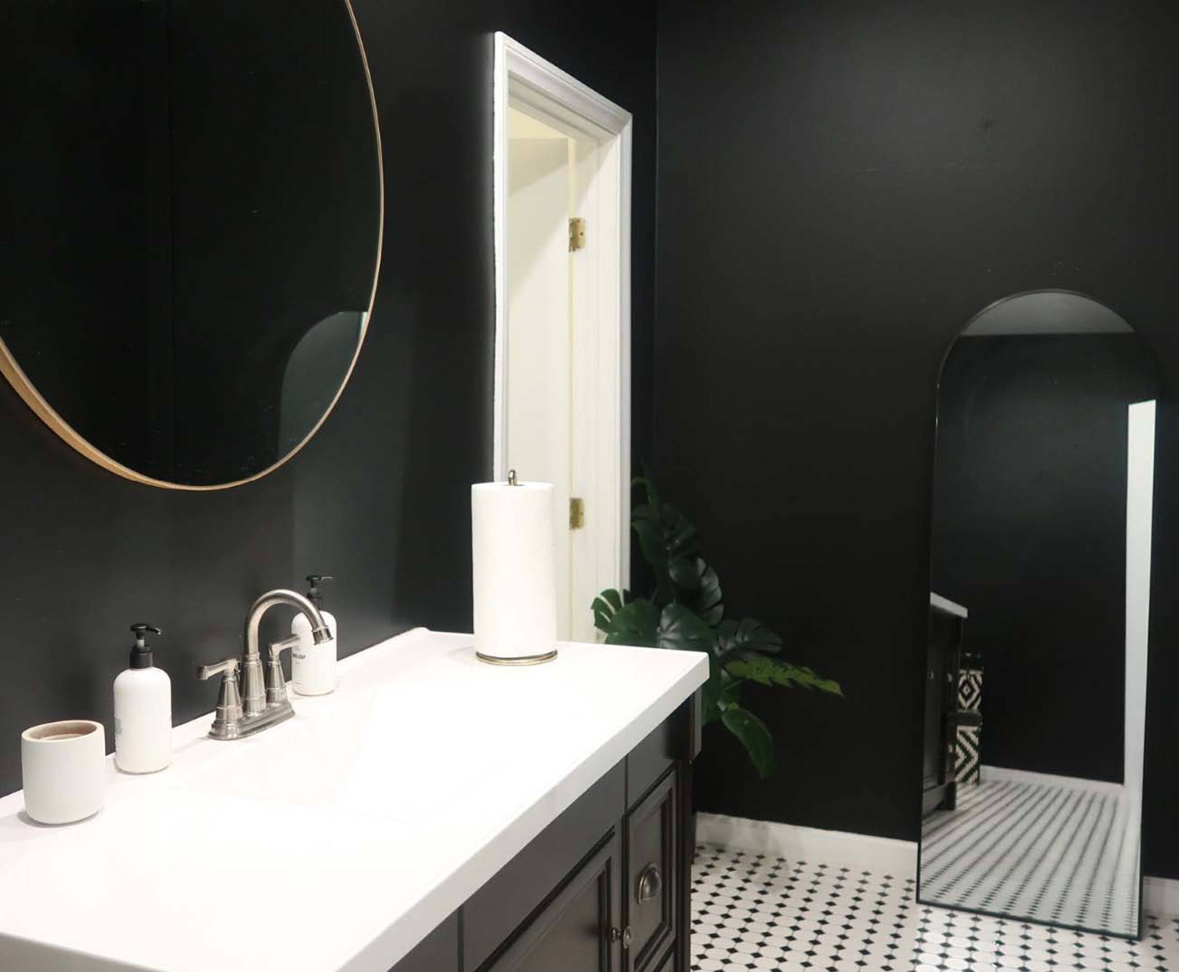 3056011