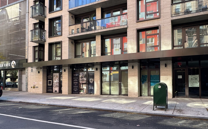 Pictures of Retail, Restaurant property located at 350 W 44th St, New York, NY 10036 for lease - image #1