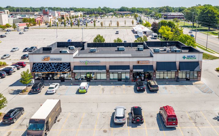 Pictures of Retail property located at 4204 W Sylvania Ave, Toledo, OH 43623 for lease - image #1