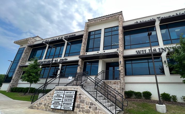 Pictures of Office property located at 870 International Pkwy, Flower Mound, TX 75022 for lease - image #1