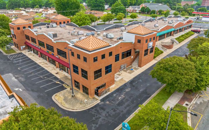 Pictures of Retail, Office property located at 709 E Market St, Greensboro, NC 27407 for lease - image #1