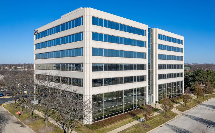 Pictures of Office property located at 1933 N Meacham Rd, Palatine, IL 60067 for lease - image #1
