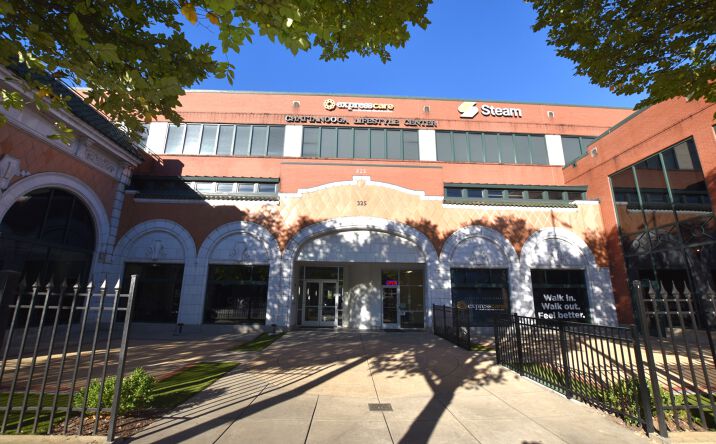 Pictures of Office property located at 325 Market St, Chattanooga, TN 37402 for lease - image #1