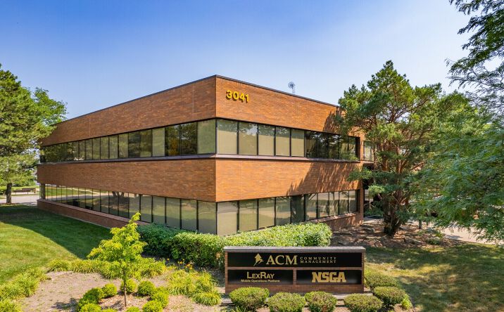 Pictures of Office property located at 3041 Woodcreek Dr, Downers Grove, IL 60515 for lease - image #1