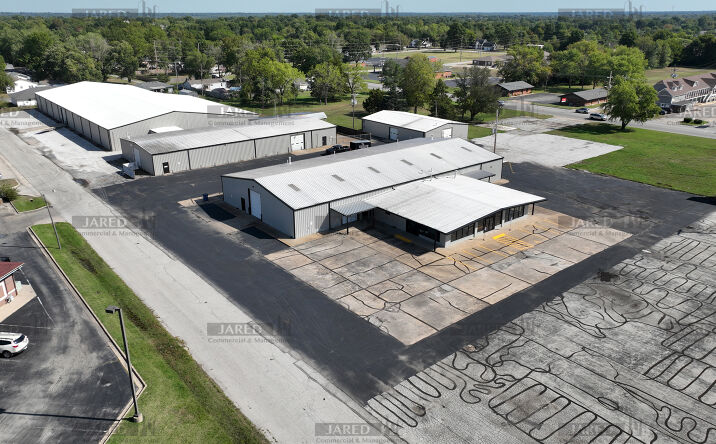Pictures of Industrial property located at 2240 S Main St, Carthage, MO 64836 for lease - image #1
