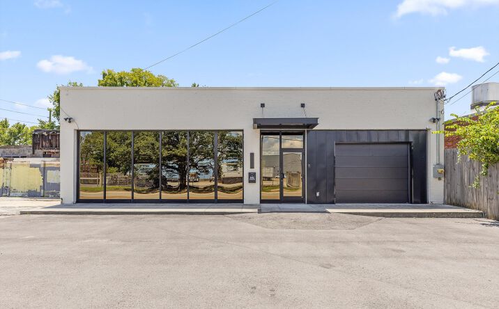 Pictures of Office property located at 1412 E Main St, Chattanooga, TN 37404 for lease - image #1