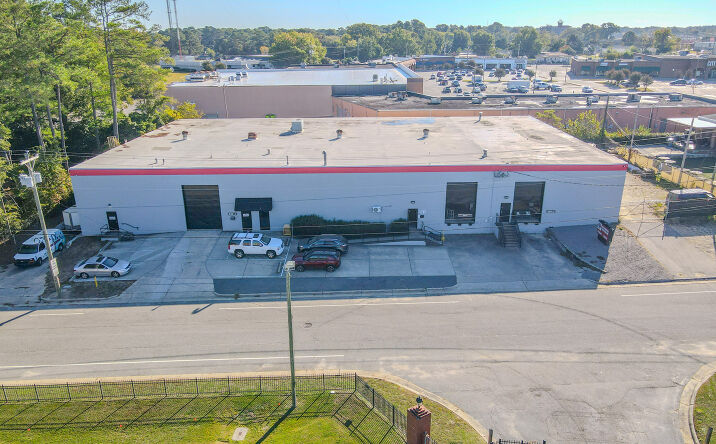 Pictures of Retail, Office, Industrial property located at 826 Shannon Dr, Fayetteville, NC 28303 for lease - image #1
