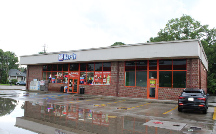 Pictures of Retail property located at 1507 SpringHill Ave, Mobile, AL 36604 for lease - image #1