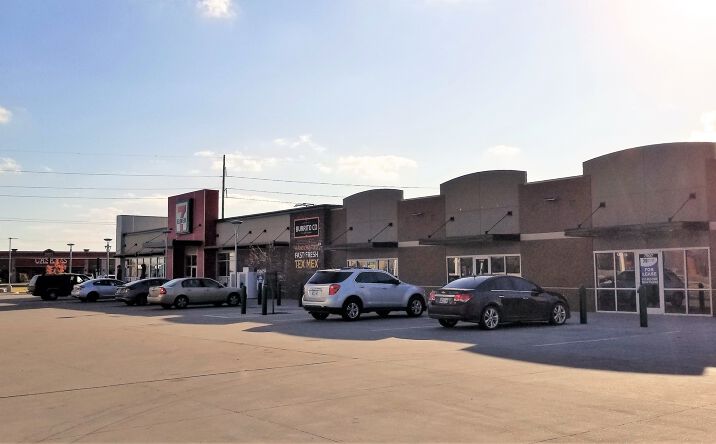 Pictures of Retail property located at 7959 NW 23rd St, Bethany, OK 73008 for lease - image #1