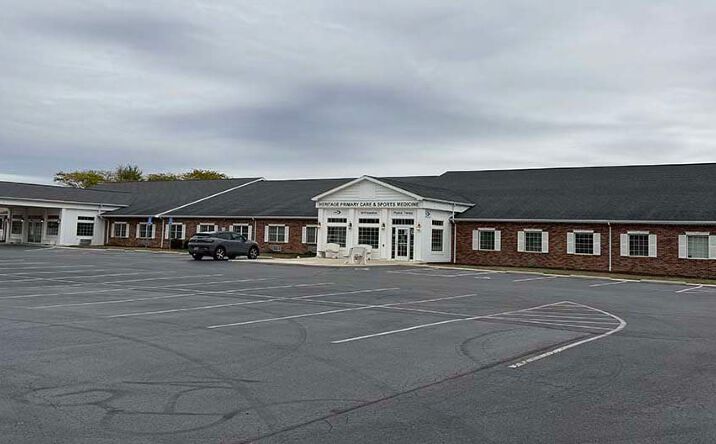 Pictures of Retail, Office property located at 1069 Klotz Rd, Bowling Green, OH 43402 for lease - image #1