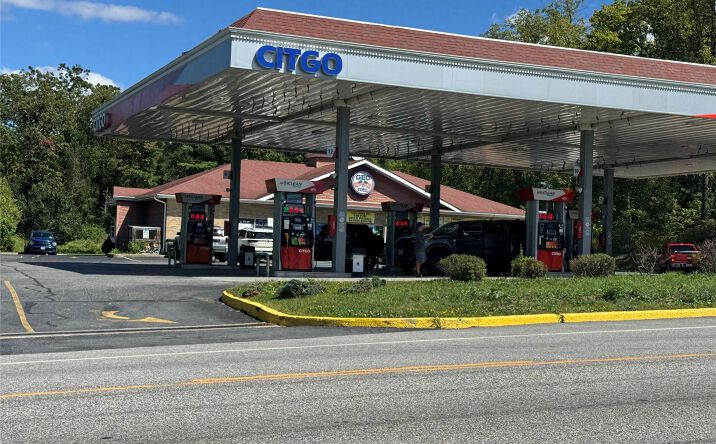 Pictures of Retail property located at 4932 Route 17M, Wawayanda, NY 10958 for lease - image #1