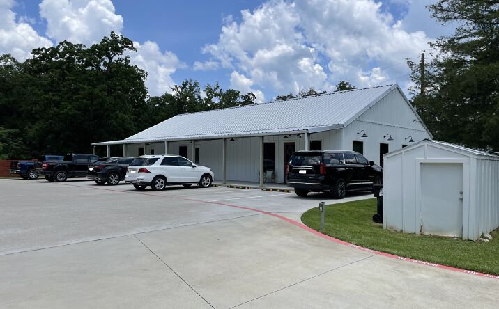 Pictures of Retail property located at 3535 Honea Egypt, Suite B, Montgomery, TX 77354 for lease - image #1