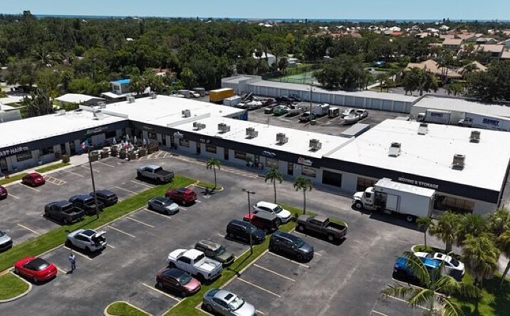 Pictures of Retail property located at 619-641 Tamiami Trail, Nokomis, FL 34275 for lease - image #1