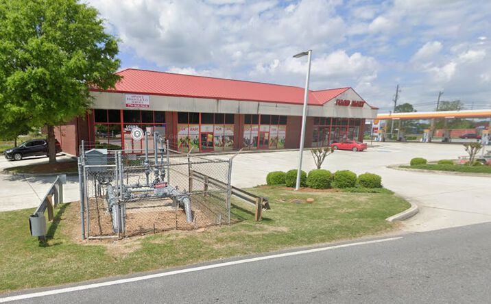 Pictures of Retail property located at 125 E Midland Ave, Winder, GA 30680 for lease - image #1