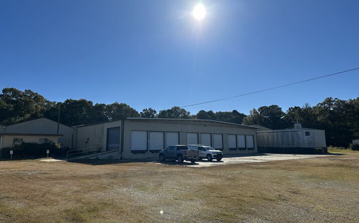 Pictures of Industrial property located at 403 N Texas St, Crossett, AR 71635 for lease - image #1