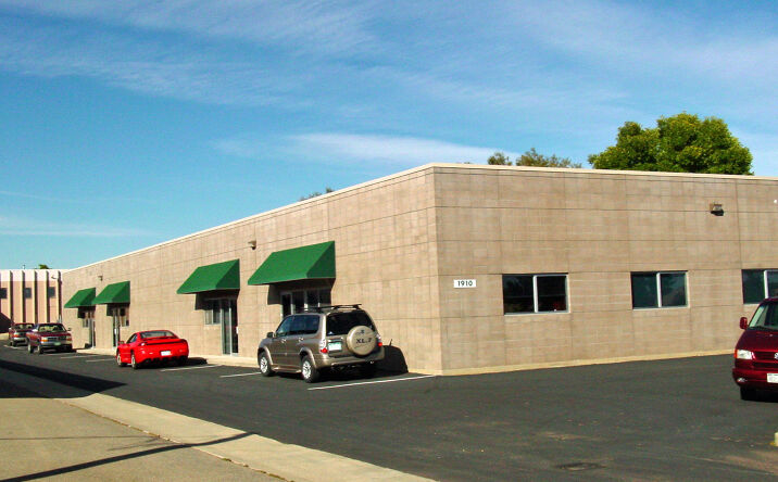 Pictures of Industrial property located at 1910 Pike Rd, Longmont, CO 80501 for lease - image #1