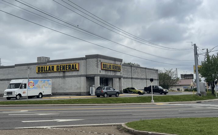 Pictures of Retail property located at 1800 Middlebrook Pike, Knoxville, TN 37921 for lease - image #1