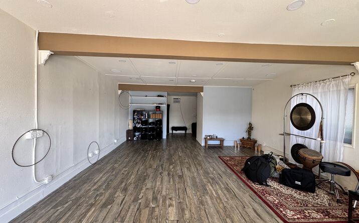 Pictures of Retail, Office property located at 1850 S Coast Hwy, Laguna Beach, CA 92651 for lease - image #1