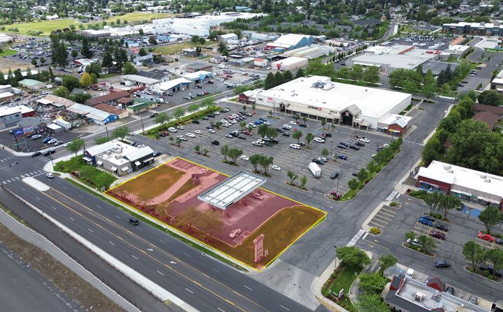 Pictures of Retail property located at 3909 N Market St, Spokane, WA 99207 for lease - image #1