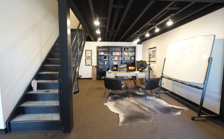 Pictures of Office property located at 7829 Wakeley Plaza, Omaha, NE 68114 for lease - image #1
