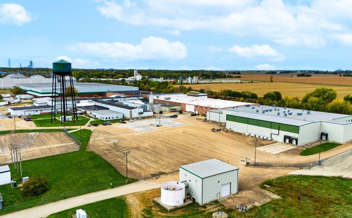 Pictures of Industrial property located at 347 N 43rd Rd, Mendota, IL 61342 for lease - image #1