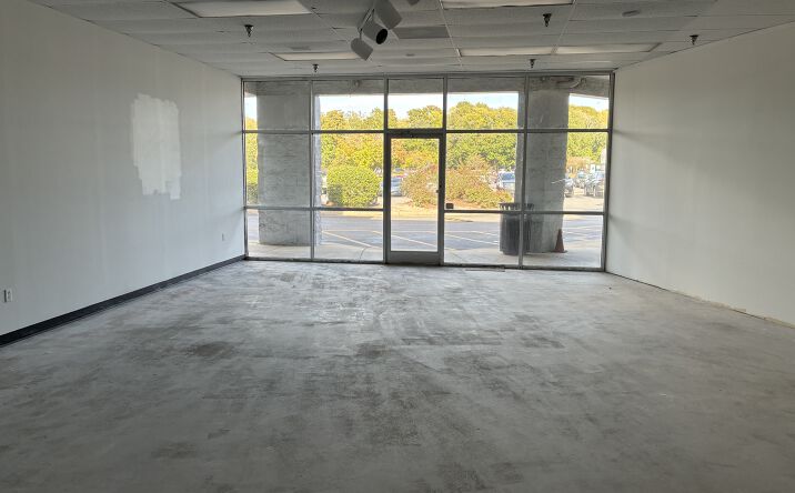 Pictures of Retail property located at 1855 W Ehringhaus St, Elizabeth City, NC 27909 for lease - image #1