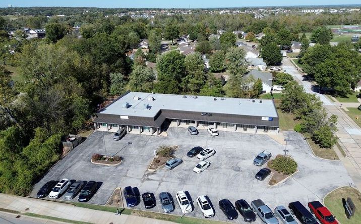Pictures of Retail, Office property located at 5285 State Rte N, Cottleville, MO 63304 for lease - image #1