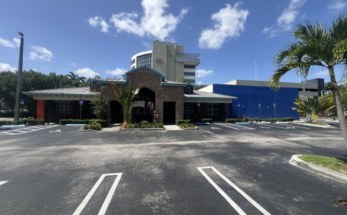 Pictures of Restaurant property located at 2255 NW 87th Ave, Doral, FL 33172 for lease - image #1