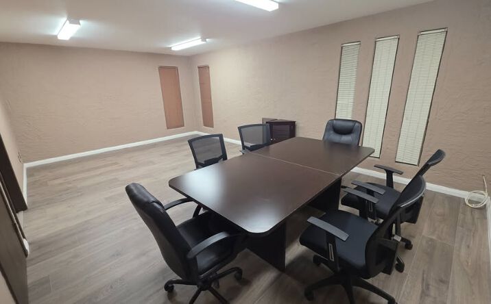 Pictures of Office, Special Purpose property located at 2701 E Thomas Rd, Phoenix, AZ 85016 for lease - image #1