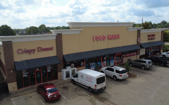 Pictures of Retail, Restaurant property located at 1400 Swan Lake Rd, Bossier City, LA 71111 for lease - image #1