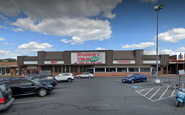 Pictures of Retail property located at 8 E Luray Shopping Ctr, Luray, VA 22835 for lease - image #1