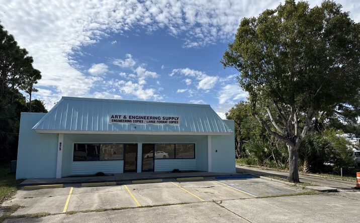 Pictures of Retail, Office, Industrial property located at 975 N Courtenay Pkwy, Merritt Island, FL 32953 for lease - image #1