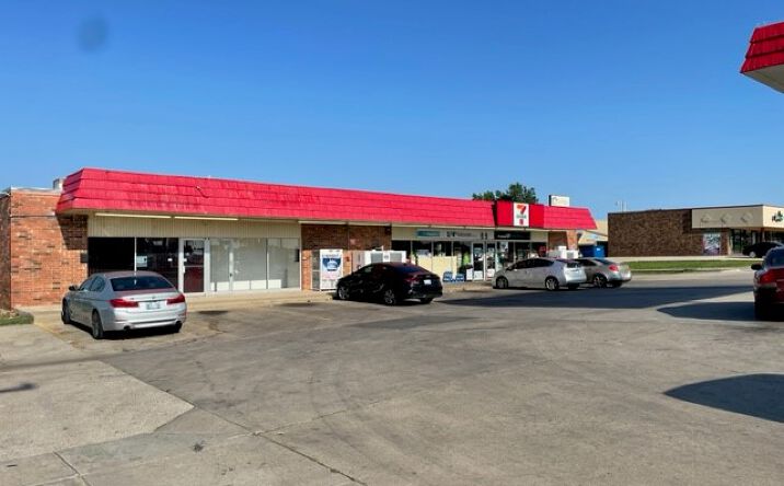 Pictures of Retail, Office property located at 9602 N Council Rd, Oklahoma City, OK 73162 for lease - image #1